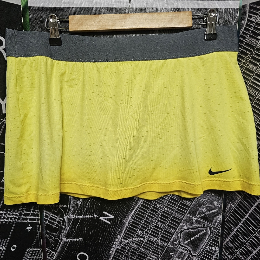 Nike Dri-Fit Women's Activewear Tennis Skirt